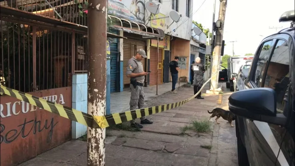 Mulher de 65 anos é decapitada por companheiro de 29 anos