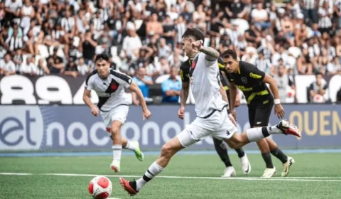 Vasco vira sobre Botafogo e entra no G4 do Cariocão