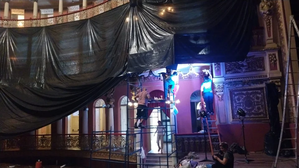 Teatro Amazonas passa por serviços de manutenção, conservação e restauro