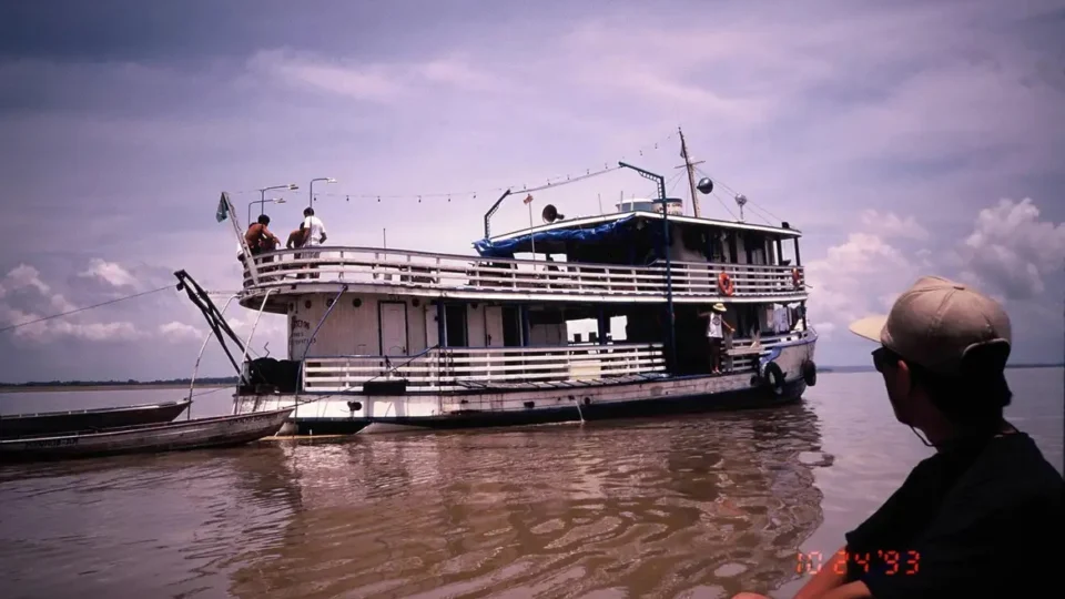 Pesquisadores fazem expedição em busca de peixes-elétricos na Amazônia
