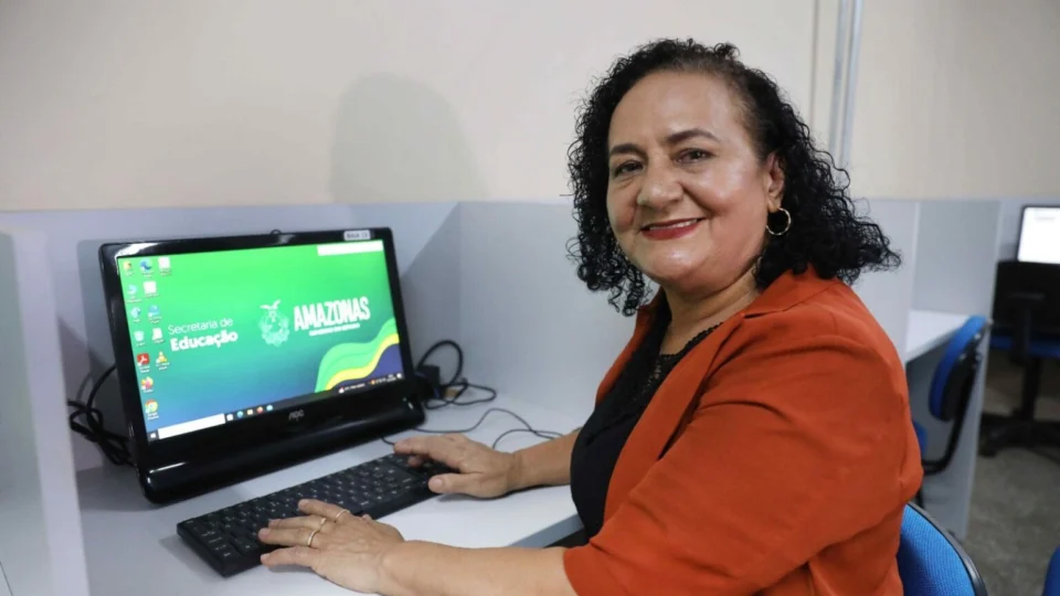 Encerra nesta terça-feira as inscrições para o Provão Eletrônico EJA