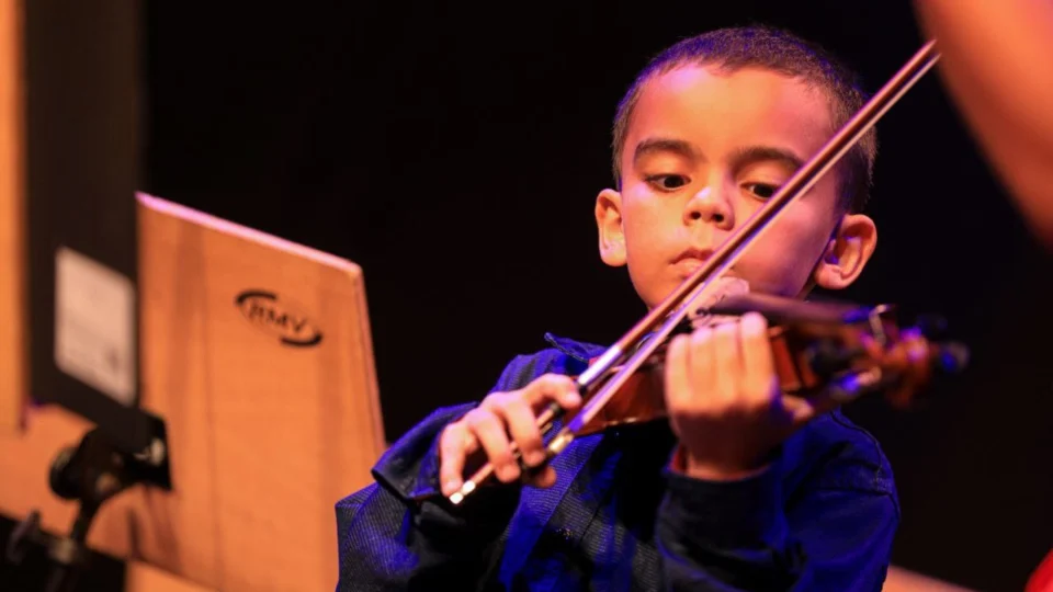 Liceu de Artes e Ofícios Claudio Santoro anuncia período para renovação de matrículas em Manaus e Envira
