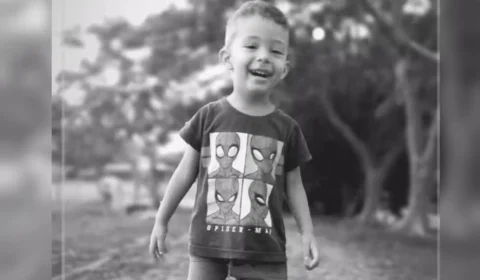 Menino de 2 anos é encontrado morto dentro de tanque com sinais de enforcamento