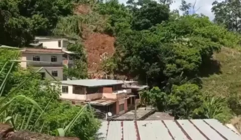 Quatro pessoas da mesma família morrem soterradas durante forte chuva no RJ