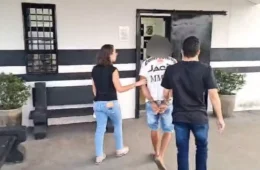 Padrasto é preso por estuprar adolescente com conhecimento da mãe da vítima, diz polícia