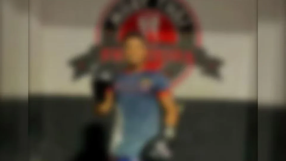 Professor de muay thai é preso suspeito de estuprar aluno