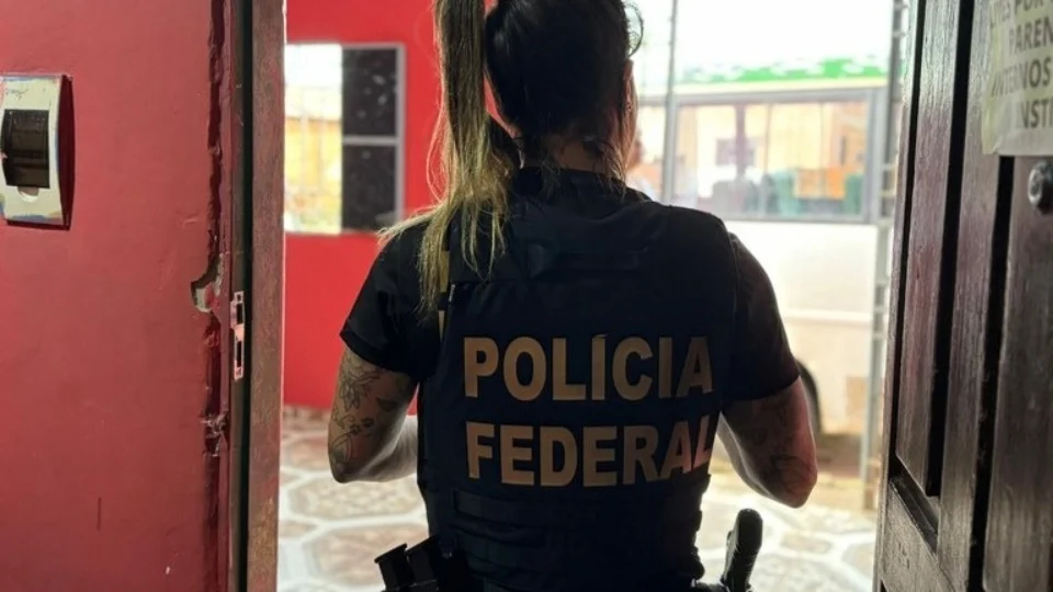 Operação da Polícia Federal investiga trabalho análogo à escravidão em instituto no Amazonas