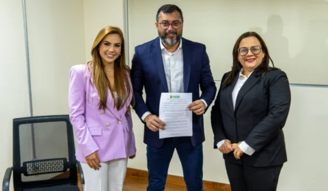 Governo do Amazonas institui programa de escolas cívico-militares para fortalecer educação e valores