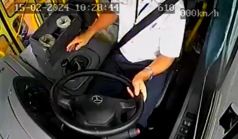 Veja Vídeo: homem quebra vidro de ônibus, ameaça e retira esposa do veículo