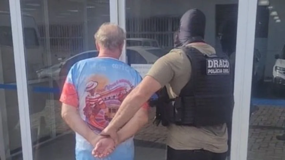 Alemão é preso em flagrante com imagens de abuso contra crianças