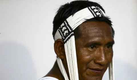 Líder marubo que comandou buscas por Dom e Bruno morre em Manaus