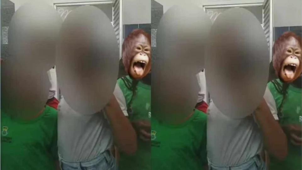 Colega coloca imagem de macaco sobre rosto de garota negra em foto