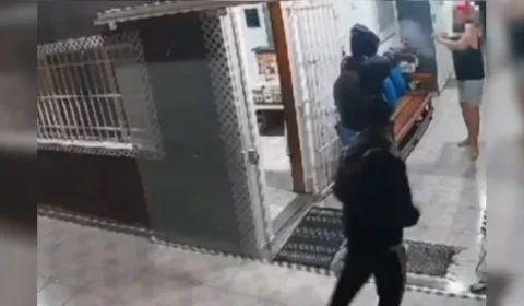 Veja Vídeo: bandidos pulam muro de casa e matam turista com tiro no peito