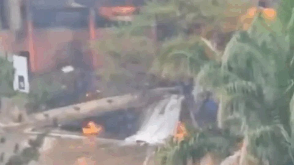 VEJA: Incêndio atinge engenho de cachaçaria na Paraíba