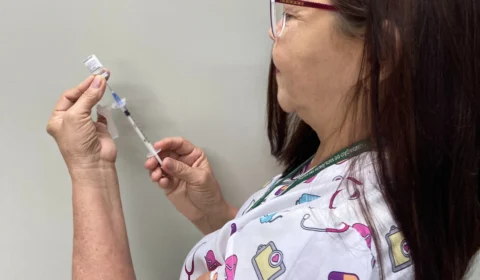 Vacinação contra dengue é ampliada para crianças e adolescentes de 10 a 14 anos no Amazonas