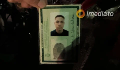 Jovem morre após grave colisão entre moto e carro no bairro Ribeiro Júnior