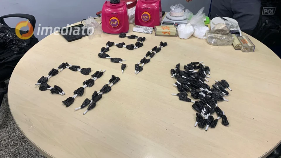 Polícia estoura laboratório de drogas e apreende adolescente no bairro São Jorge