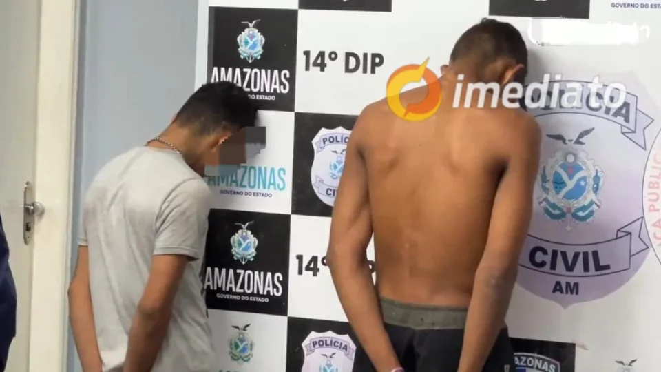 Dupla de assaltantes é presa após roubar moto na zona Leste de Manaus