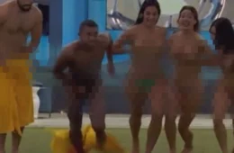 VEJA VÍDEO: ‘Fadas’ pulam na piscina do BBB 24 completamente pelados