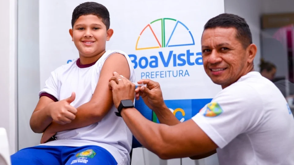 Boa Vista inicia vacinação contra a dengue para crianças de 10 e 11 anos