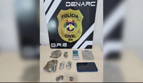 Mulher é presa por tráfico de drogas em Boa Vista; namorado é procurado