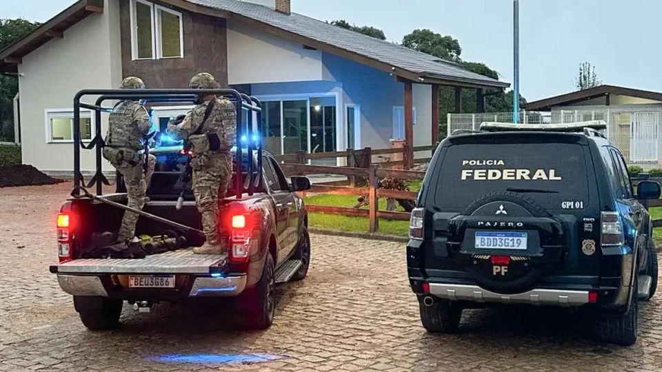 Grupo especializado em lavagem de dinheiro do tráfico é alvo da PF