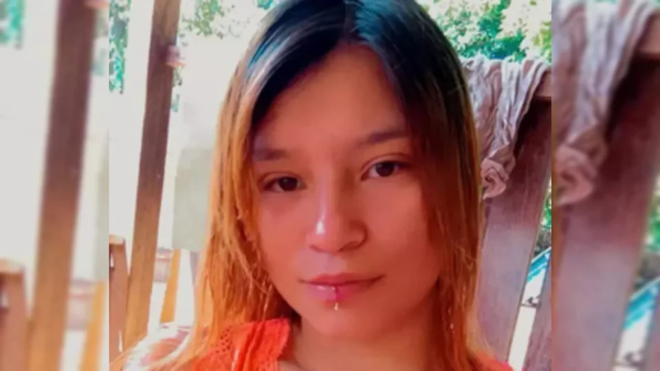 Jovem é morta por ex-marido minutos depois de Justiça conceder medida protetiva contra ele