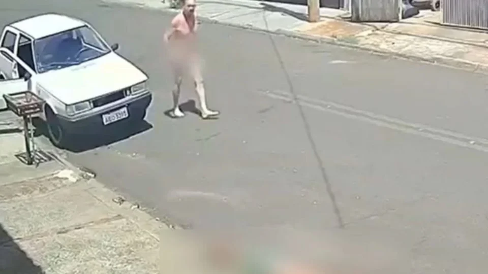 Adolescente que viu pai ser morto por homem pelado relata briga antes do crime