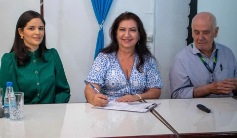 Hemoam assina ordem de serviço para construção de Central Diagnóstica