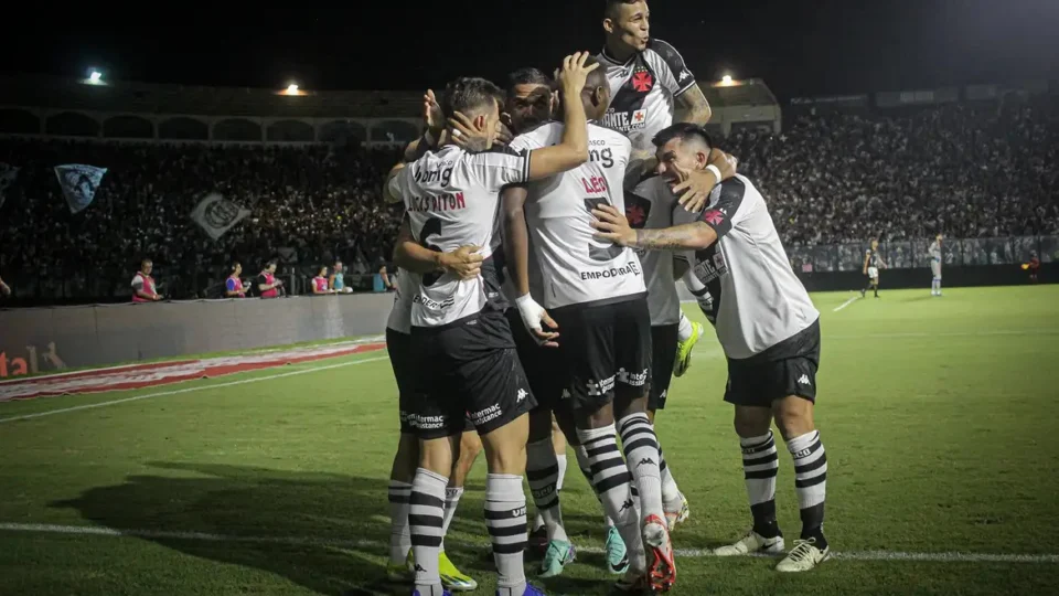 Vasco vence Água Santa nos pênaltis pela Copa do Brasil
