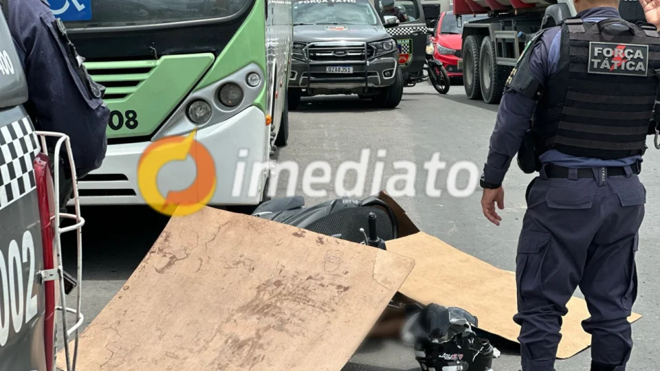 Mulher tem cabeça esmagada em grave acidente na Avenida Torquato Tapajós