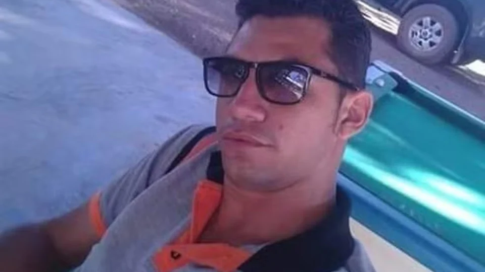 Homem é morto a tiros durante torneio de futebol