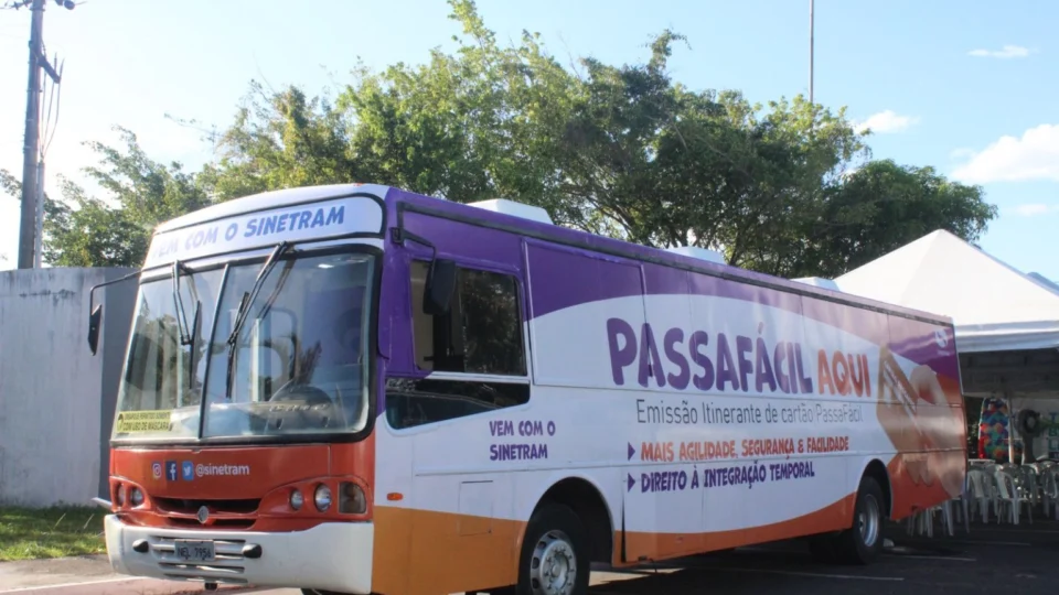 Cartão Passa Fácil é emitido em supermercado de Manaus