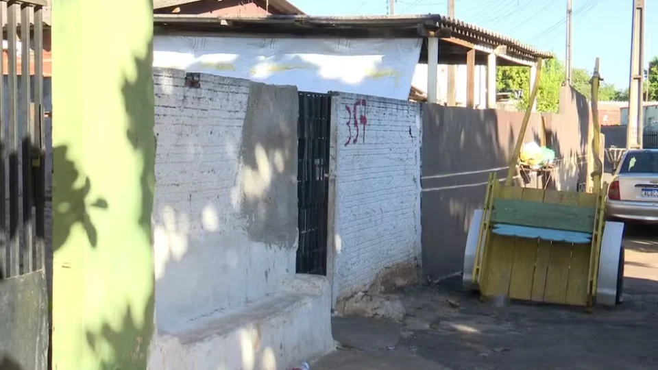 Mulher marca encontro pela internet e é encontrada morta dentro de caixa d’água