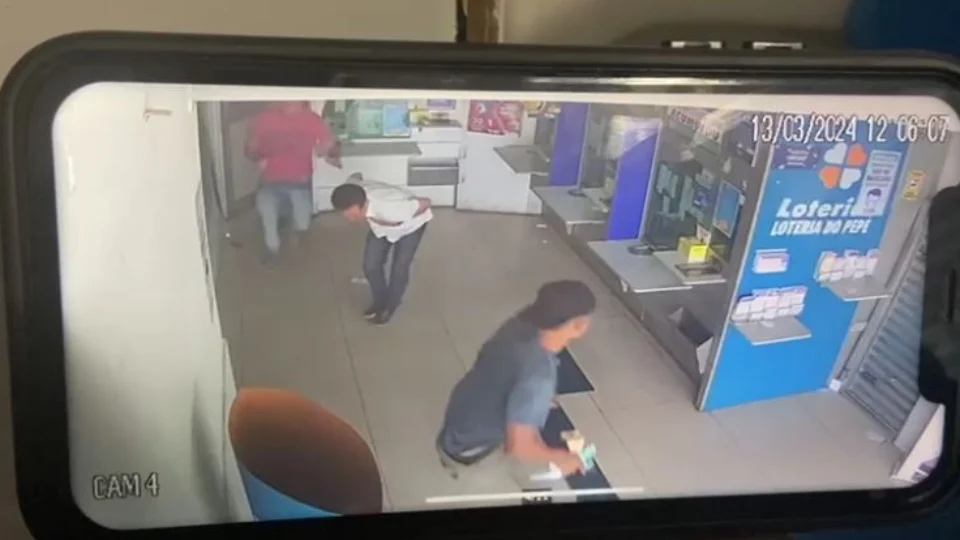 Dono de loteria em Teresina é morto em assalto ao tentar proteger filho; Veja vídeo