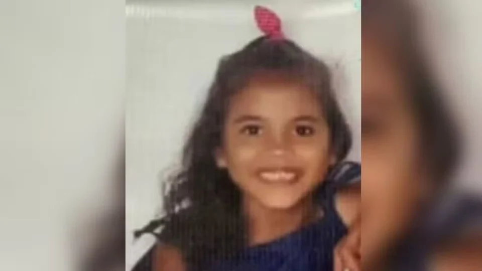Criança de 6 anos que estava desaparecida é achada morta dentro de carro
