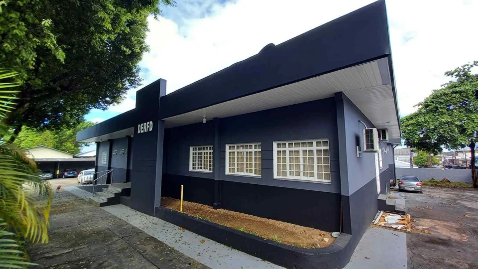 Homem é preso por matar vítima a tiros durante venda de celular em Manaus