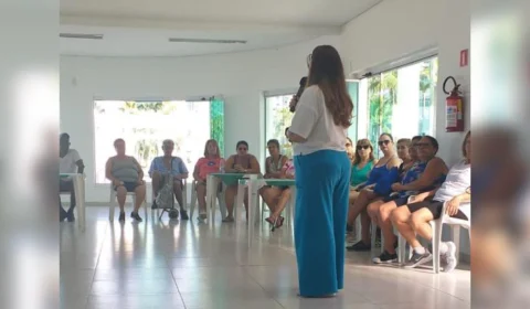 Mulheres encontram na espiritualidade um refúgio para o equilíbrio emocional, diz especialista