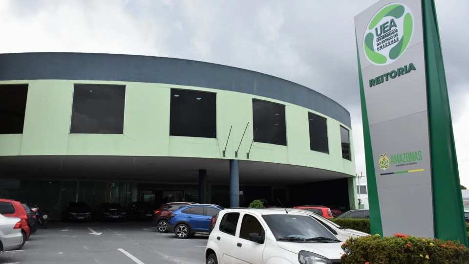UEA divulga edital e matrícula da 3ª chamada do Vestibular e SIS 2023