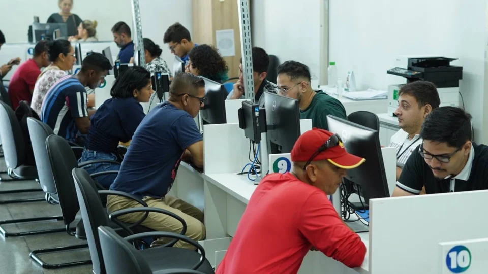 Sine Amazonas divulga 162 vagas de emprego para esta quinta-feira