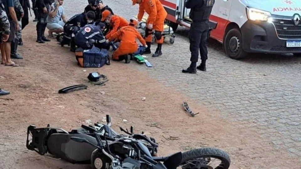 Acidente de trânsito deixa policial do GIRO em serviço gravemente ferido em Boa Vista