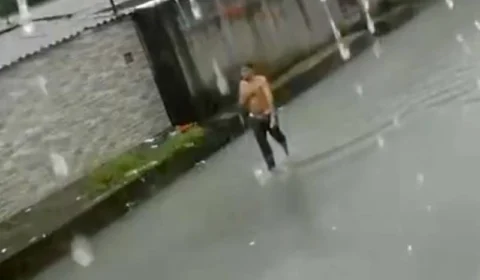 VEJA: Homem morre com facada no peito no Mundo Novo