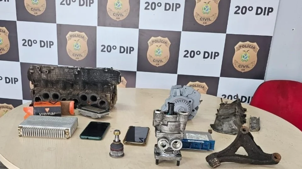 Polícia Civil prende dupla responsável por furtar peças de caminhões, no bairro Tarumã