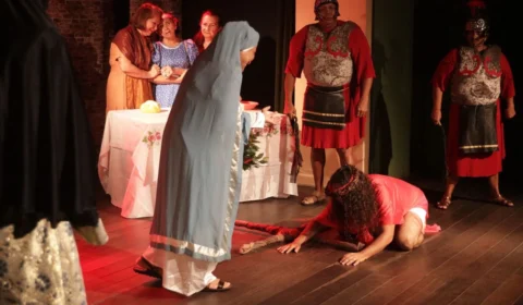 FUnATI apresenta espetáculo ‘Paixão de Cristo’ no Teatro Gebes Medeiros