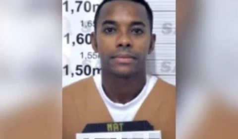 Robinho passa a Páscoa na cadeia e receberá visitas na próxima semana