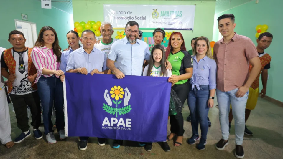 Governo do Amazonas inaugura unidade móvel do PAC em Rio Preto da Eva e entrega Apae 100% revitalizada