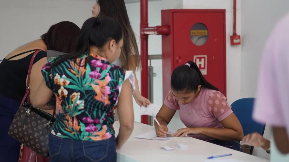 Sine Amazonas divulga 209 vagas de emprego para esta segunda-feira