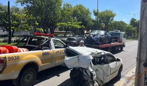 Motorista de Porsche de R$ 1 milhão bate em Sandero, mata condutor e foge
