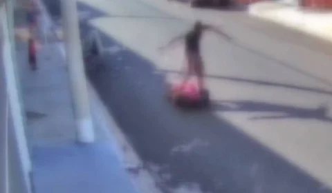 Veja Vídeo: homem é preso após agredir mulher na frente dos filhos