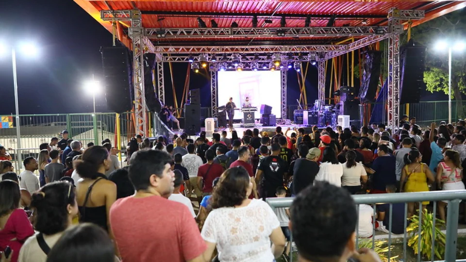 Casa de Praia Zezinho Corrêa tem shows de MPB, sertanejo e pagode